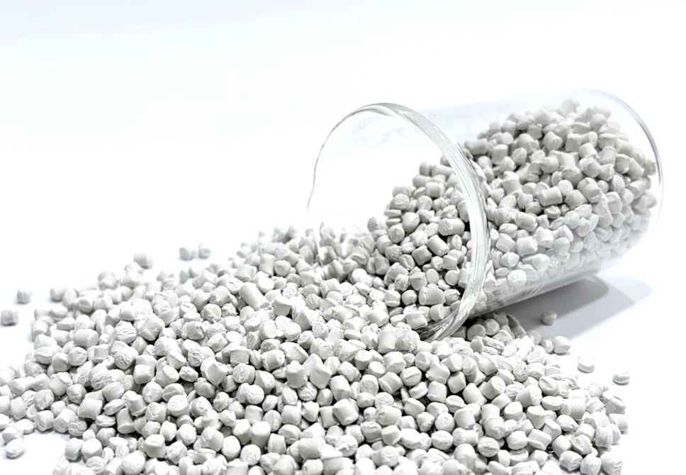 Desiccant masterbatch pellets
