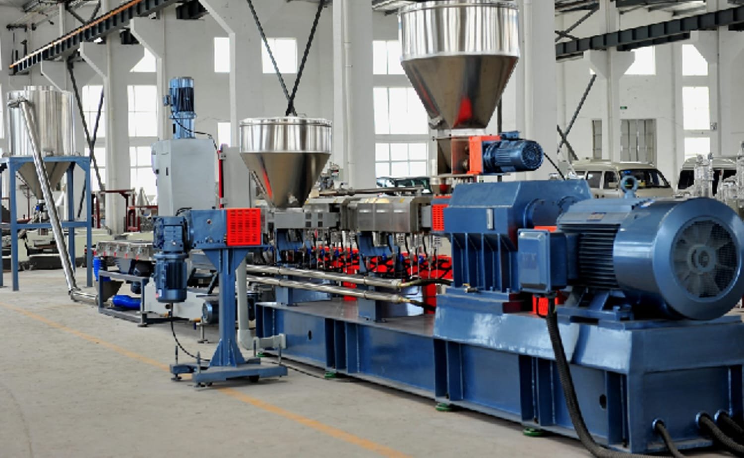 Shreegopal Polychem twin-screw extrusion line on the production floor in Jodhpur
